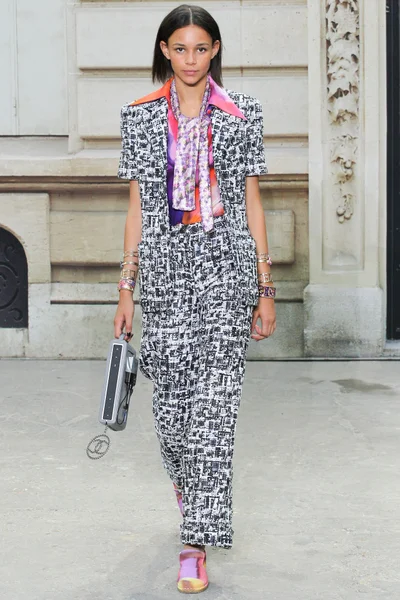 Look 2
